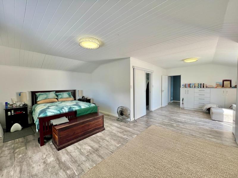 6 Bedroom Property for Sale in Rooi Els Western Cape